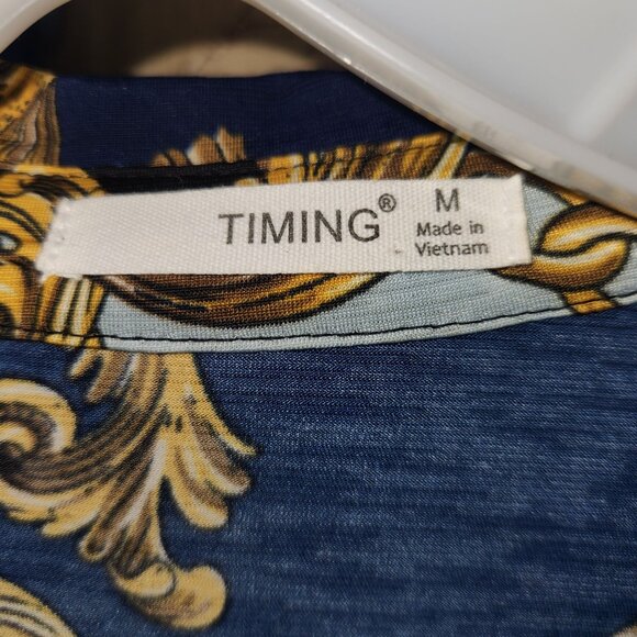 Gold Chain Print Long Sleeve Button-Up Tunic Top Ladies Size M EUC - Picture 4 of 6